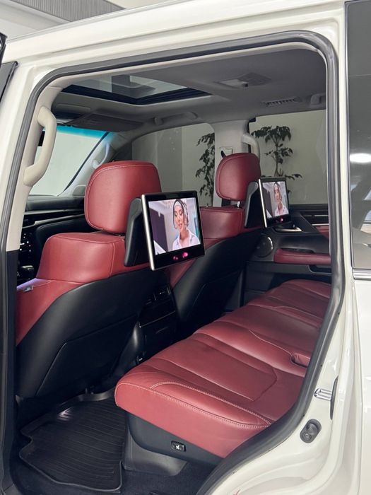 Lexus LX 570 Sotuvda