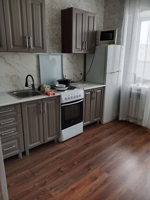 Сдаю 2 комнатную квартиру.