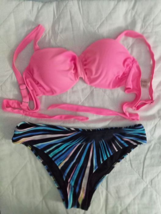 Бански.   костюм