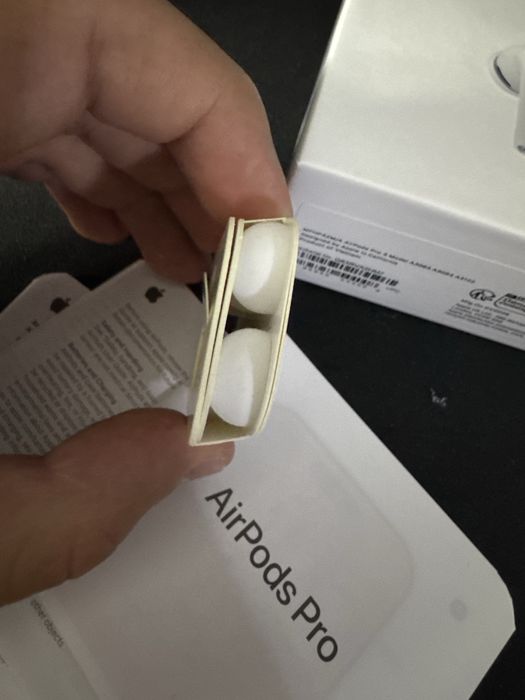 Vand AirPods Pro 3 Desigilat doar pt poze