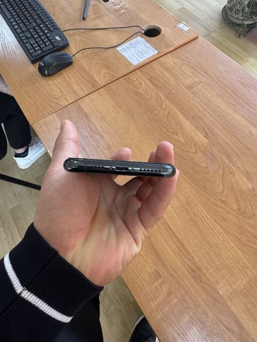 Iphone 11 pro holati zor