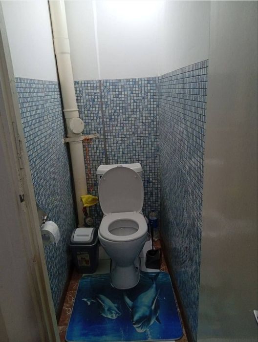 2/9/9 Паркентский,Риёзий,Ресторан Ретро,60 м2,средний ремонт