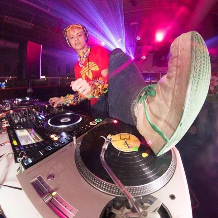 DJ [Диджей] NSFL за вашето ПАРТИ / СВАТБА / РОЖДЕН ДЕН | Варна