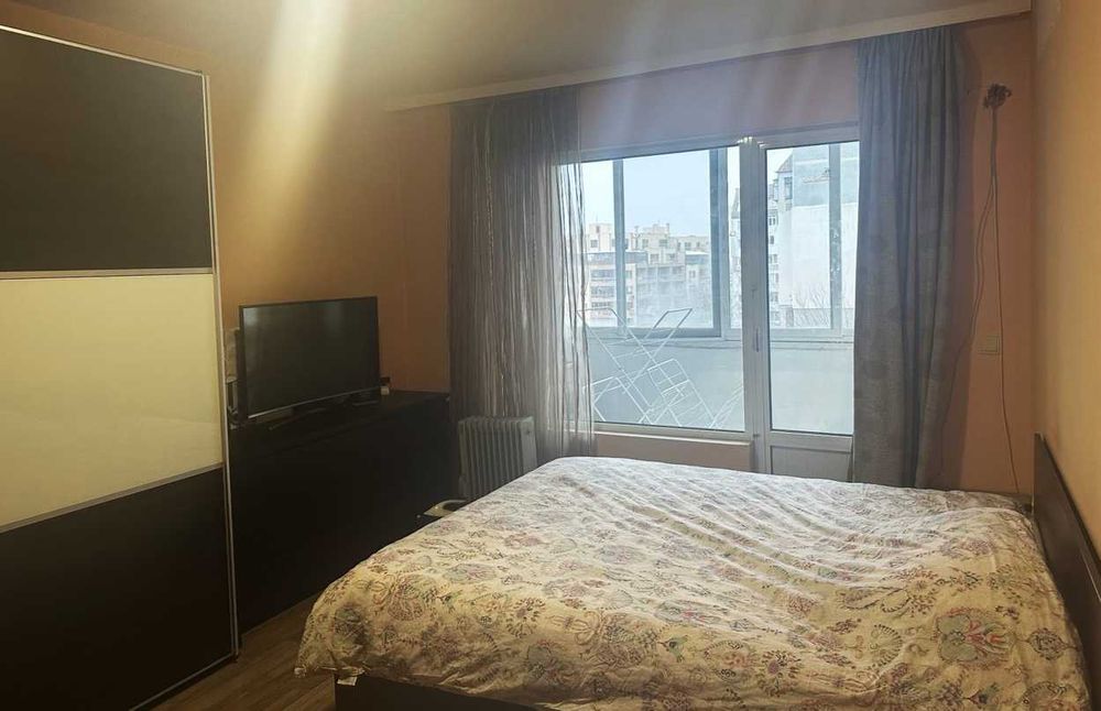 Продава се Тристаен апартамент в Варна, Възраждане 4 - 90 кв.м за 1360 €/кв.м - Снимка #9