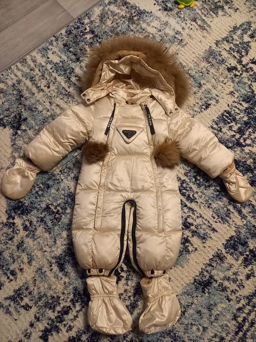 Продам детский комбинезон