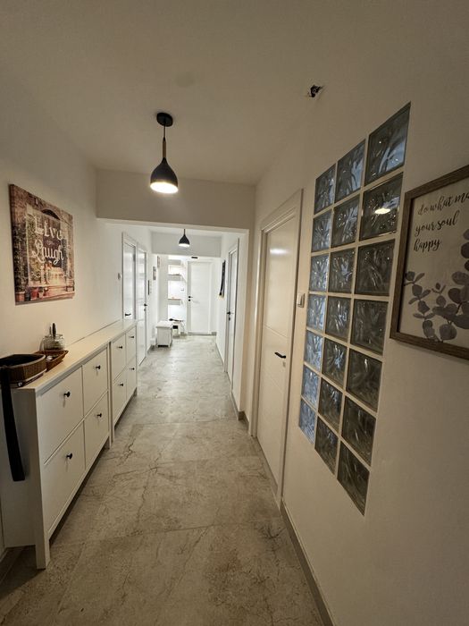 Renovare apartament/Renovare case/ renovare vile/ renovări complet/ zugrav/gresie/faianta/parchet/ Amenajare interioare/ tincuiala /usi/terasa