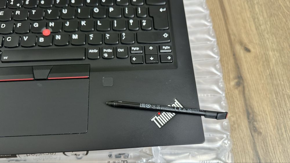 Лаптоп Lenovo Thinkpad x13 Yoga Gen 1 FHD 13.3” Тъч /  Intel i7-10510u 16GB RAM 256GB SSD Win11 Pro+ Посалка / MS OFFICE 2011 Pro Plus