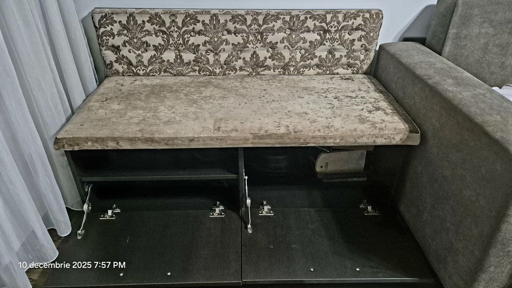 Vand canapea cu spatii de depozitare 130 x 60 cm