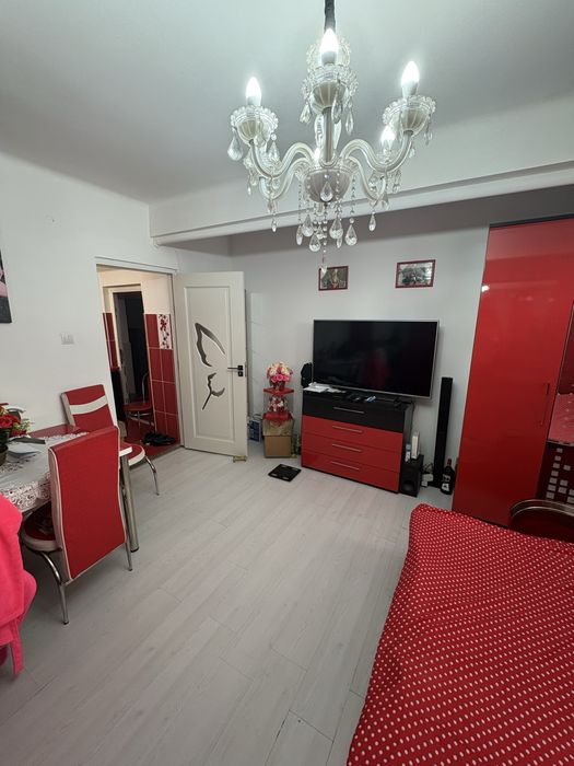 Vand apartament 2 camere