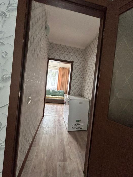 Квартира 4 комнатный,1 этаж