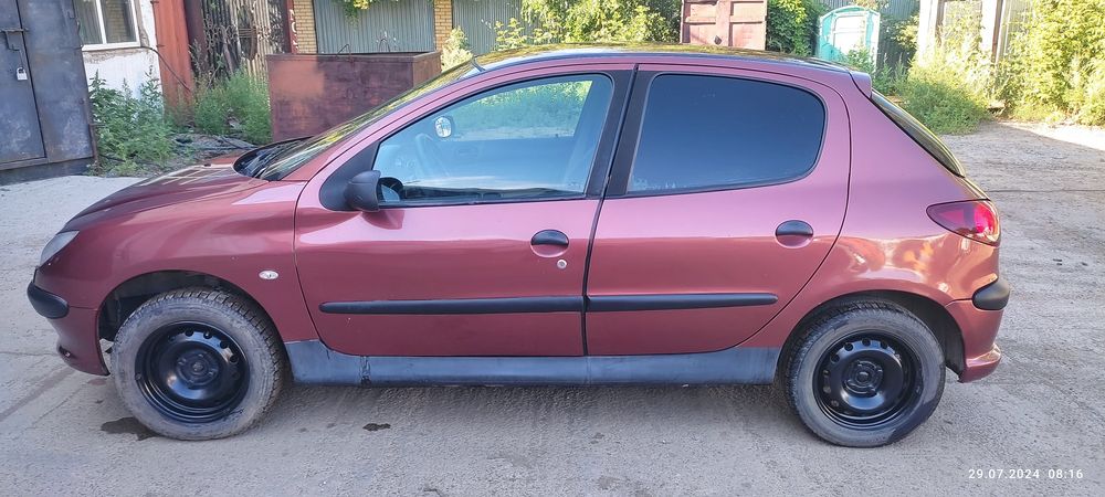 Продам Peugeot 206