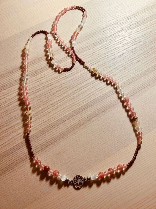 Колиета  ръчно изработени с камъни