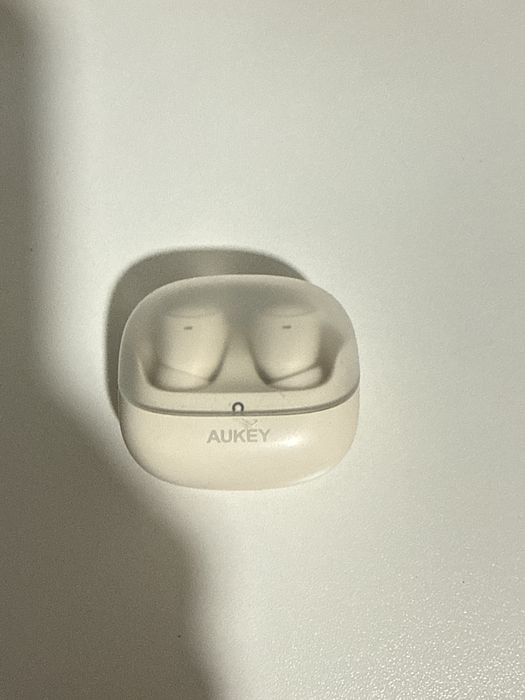 продам наушники Aukey EP-M3A