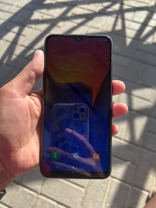 продаётся телефон