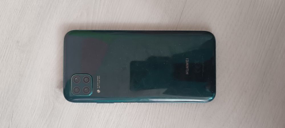 vand telefon Huawei p40 lite