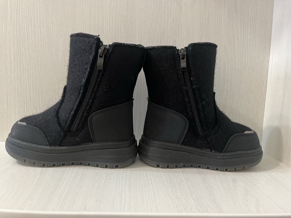 Продам десткие валенки