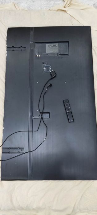 Телевизор Samsung UE50AU8000U