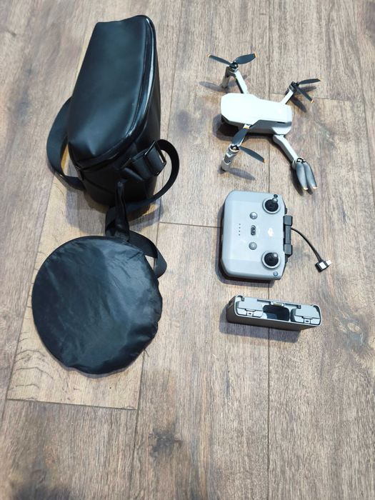Продавам Дрон DJI Mini 2
