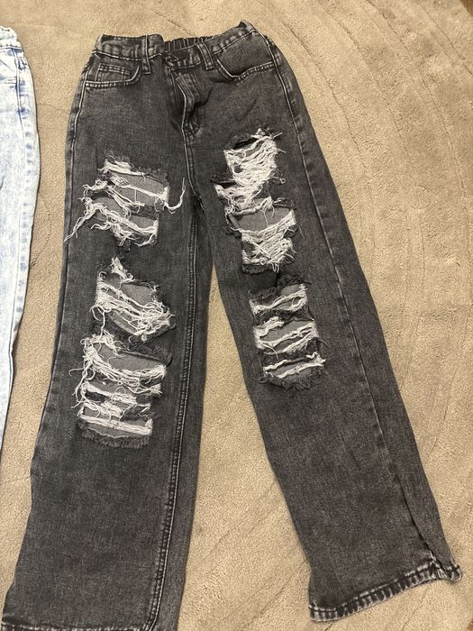 Скъсани дънки за деца