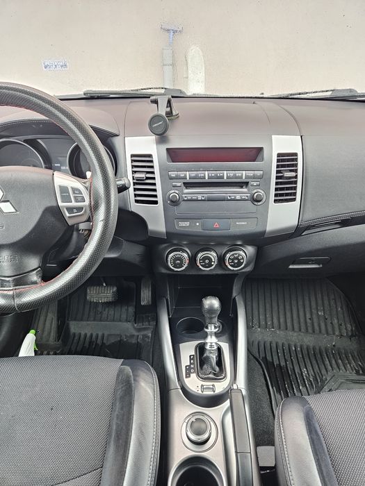 Mitsubishi Outlander, an 2011,automată