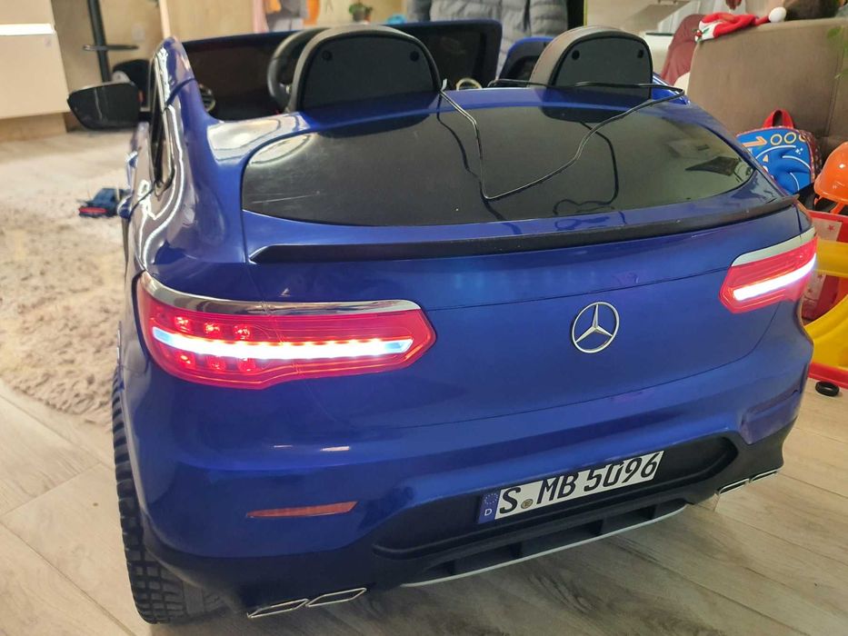 Акумулаторен джип