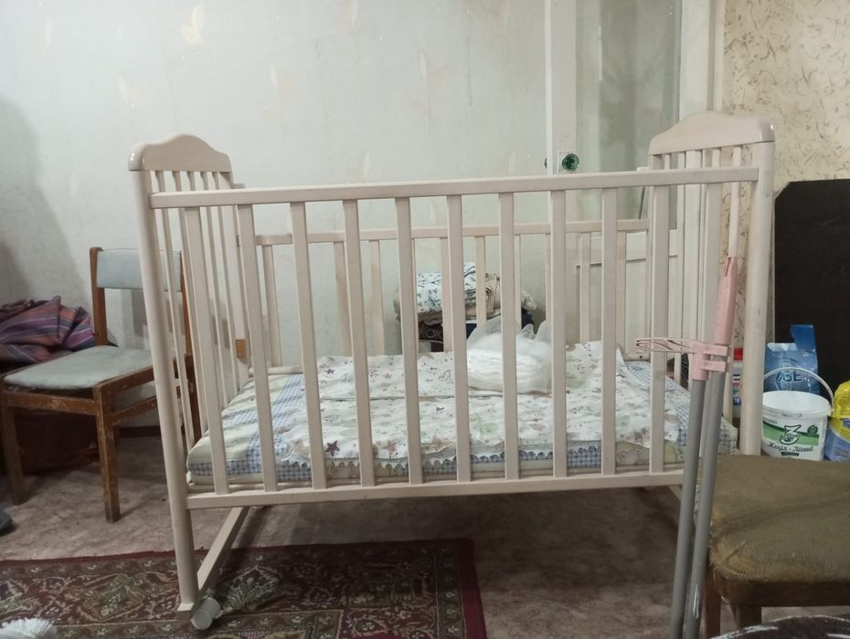 Продам детскую кроватку