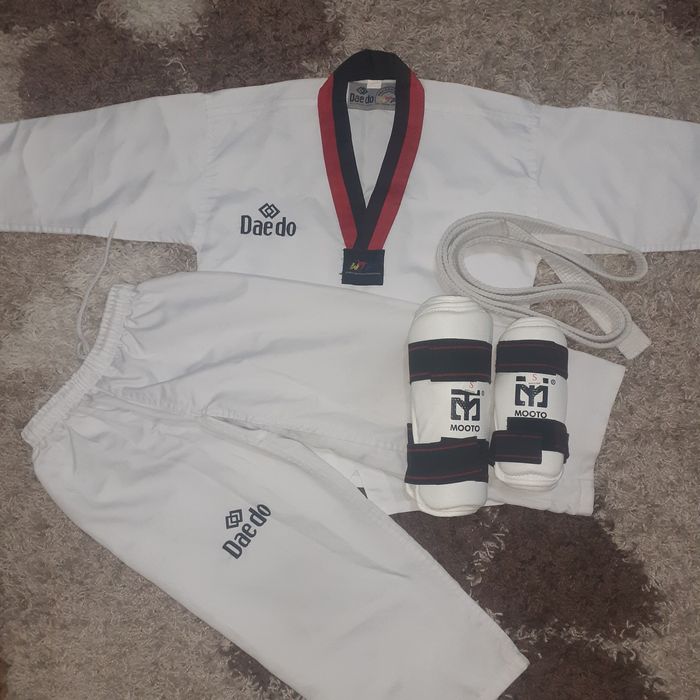 Продам кимано для таэквандо