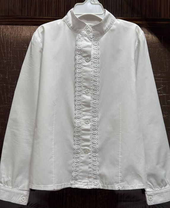 Белая рубашка для девочек в школу.