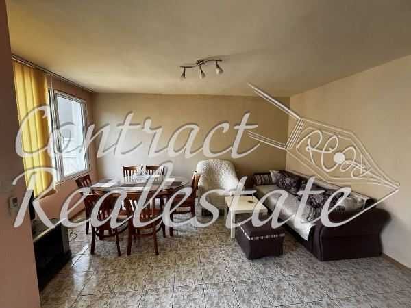 Дава се под наем Тристаен апартамент в Варна, Център - 72 кв.м за 561 € - Снимка #1