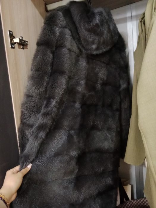 Продаю норковую шубу