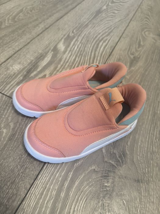 Adidasi tenesi Puma copii marimea 26