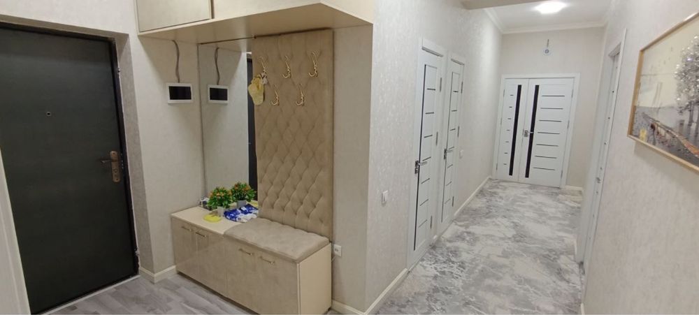 Ibn sino 1, 21-14. 8 etaj, 3 xona, 94 kv.