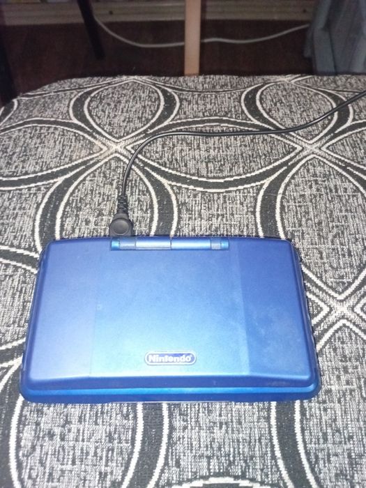 Nintendo ds продам.