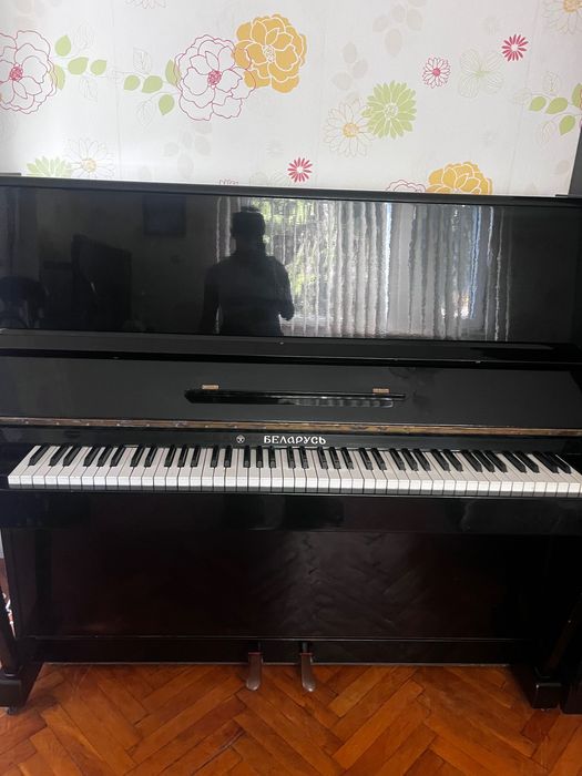 Пиано добро състояние