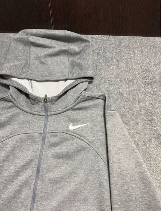 Hanorac nike, Stare foarte buna , Marimea XL De copii - S de aduti