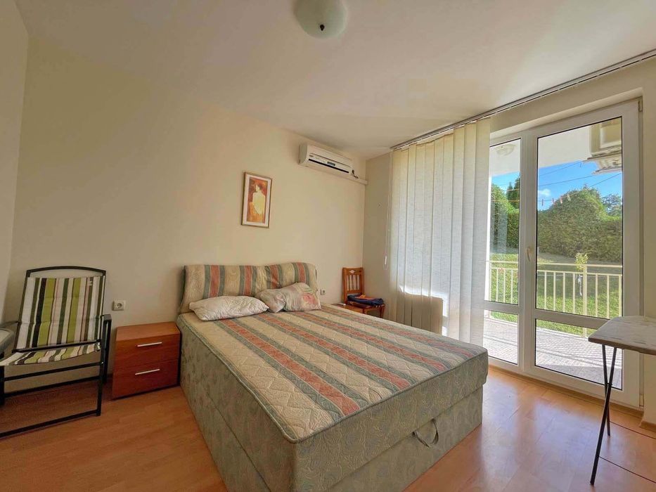 Дава се под наем Двустаен апартамент в Свети Влас - 65 кв.м за 200 € - Снимка #4