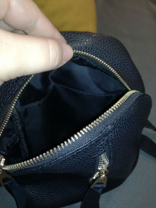 Дамска малка раница