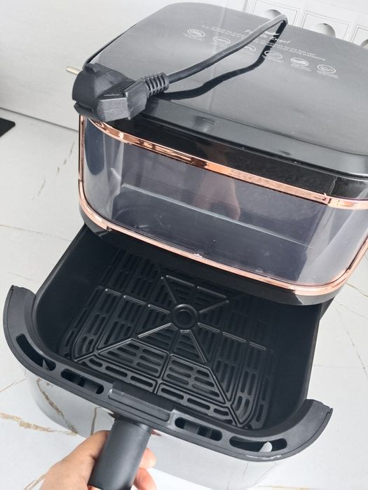 Аэрогриль өте таза ұсталған