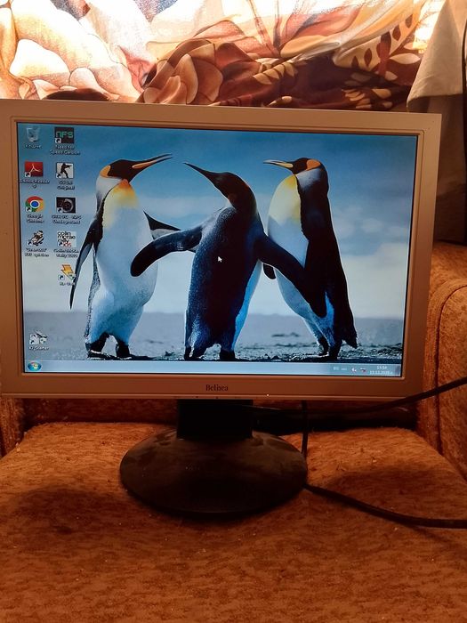 продавам  монитори