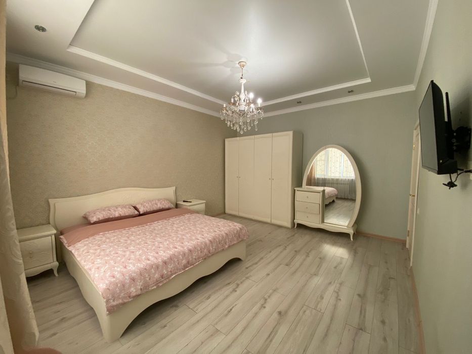 Сдам посуточно 1 комн Батыс 2