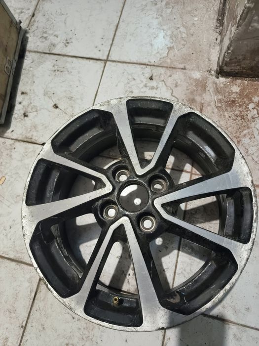 Продам титанки r15 Астана