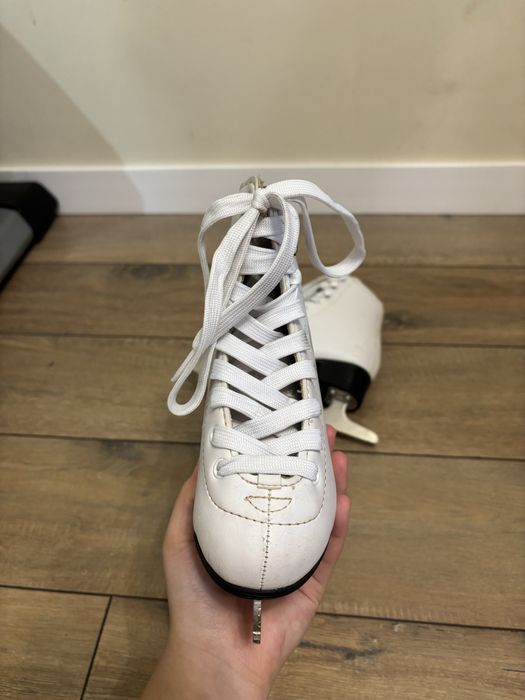 коньки для катания на льду