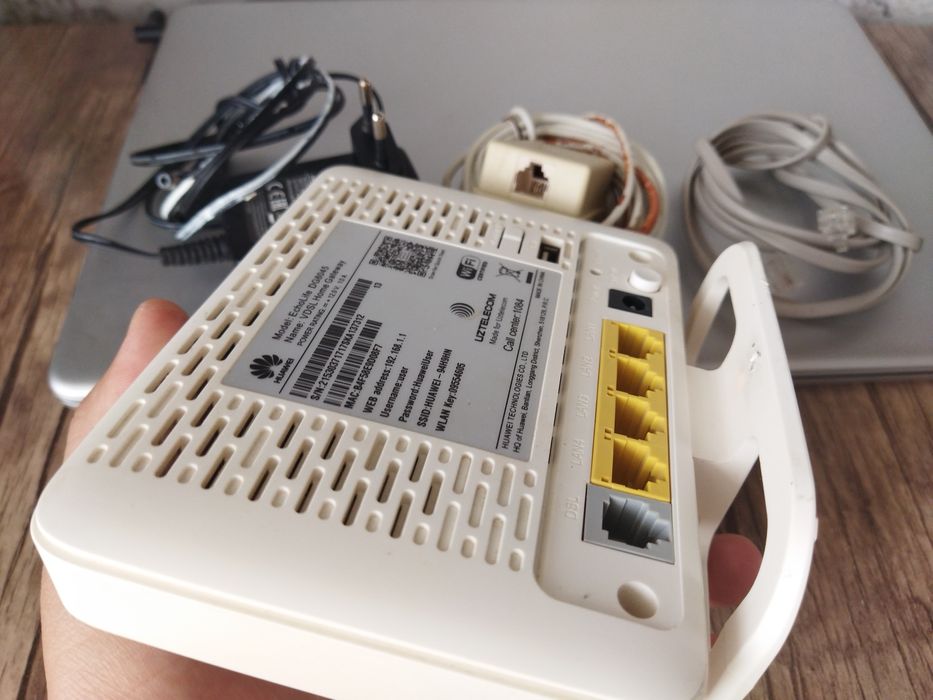 Wi-Fi router Huawei (UZTELECOM)