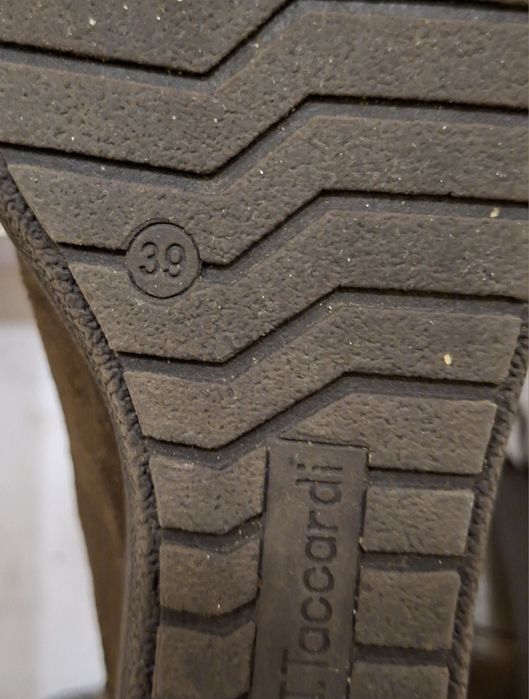 продам обувь женскую 39 размер