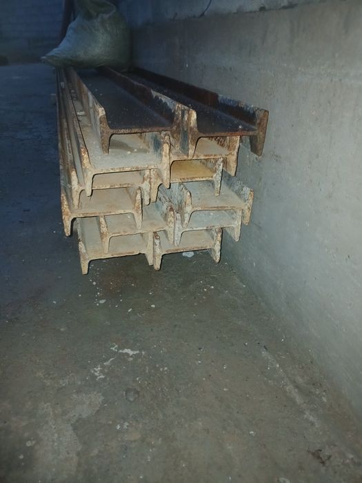 Двухтавурный металл (балка)