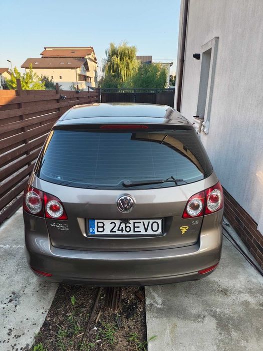 Vând Volkswagen Golf 6 Plus, an de fabricație 2009, motorizare 1.6 benzină.166.000