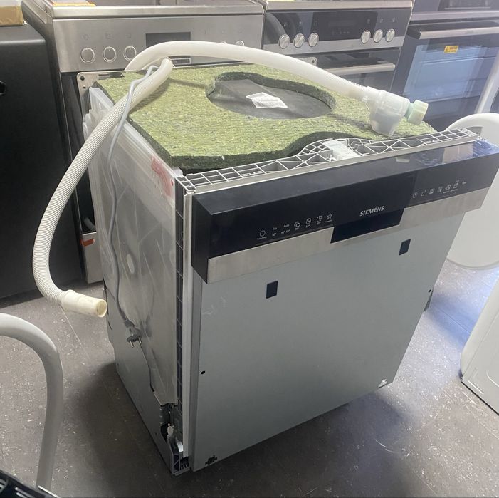 Съдомиялна за частично вграждане SIEMENS SN53HS11TE iQ300