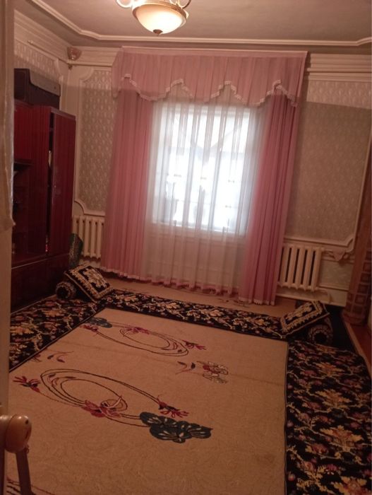 В центре Карши,цена договорная