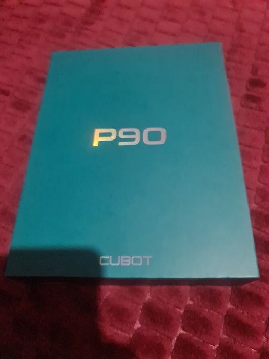 Vand 4;telefoane noi la cutie deschis doar pentru poze