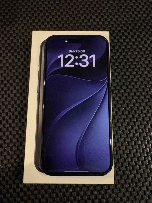 ПРОДАВАМ iPhone 15 Pro